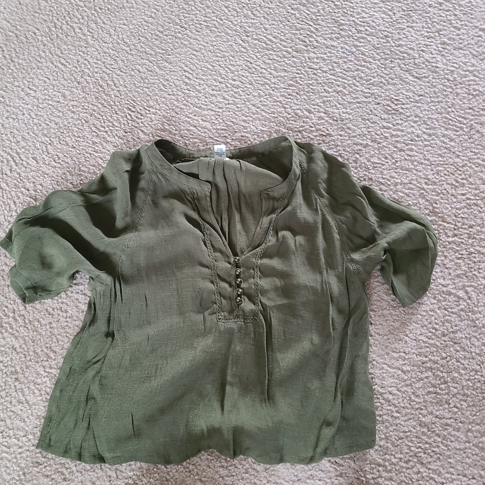 Forever 21 short sleeve blouse